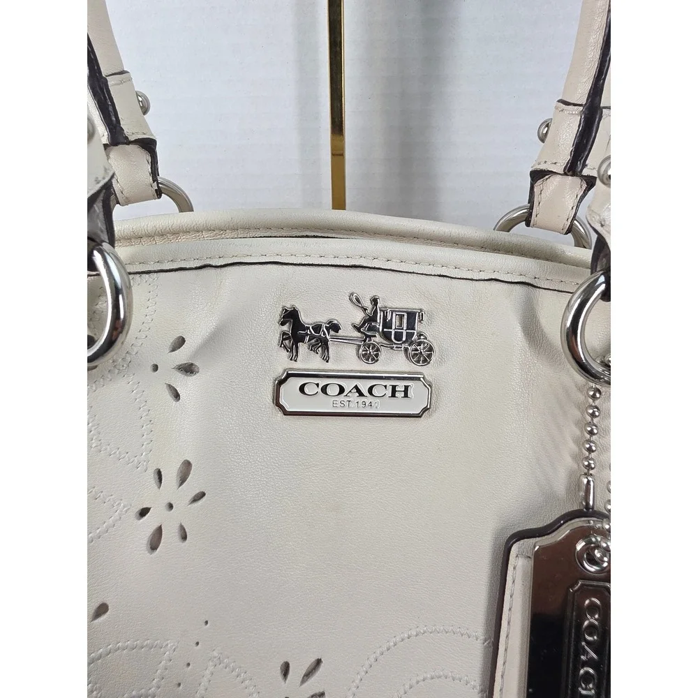 Coach Madison Tossed Laser Lindsay Satchel White B1282-19624 Hobo Shoulder Bag